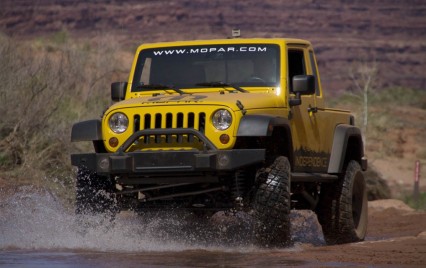 Jeep-Wrangler-Unlimited-JK8-2011-front