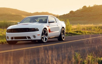ford-mustang-2012-roush-rs3-top