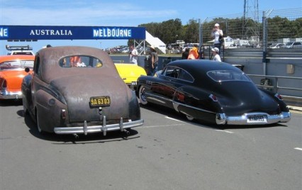 1941 Ford a 1949 Buick