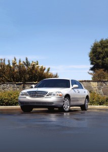 2008 Lincoln Town Car: Signature Limited