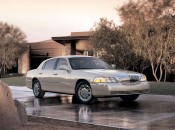 lincoln-town-car-2006