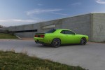 2015-dodge-challenger_100464353_l